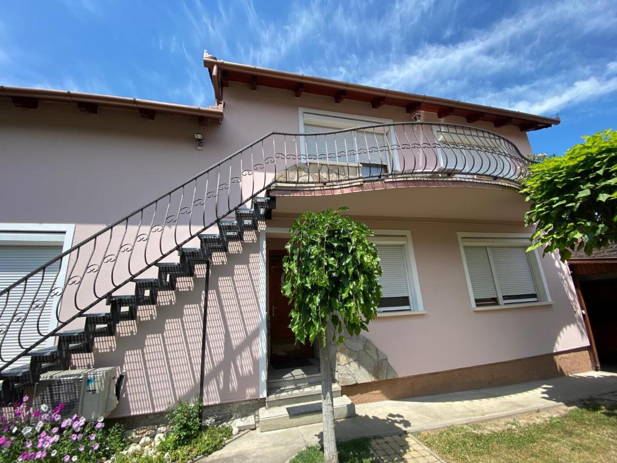 Do-Ti Apartmanhaz Balatonlelle Exterior foto