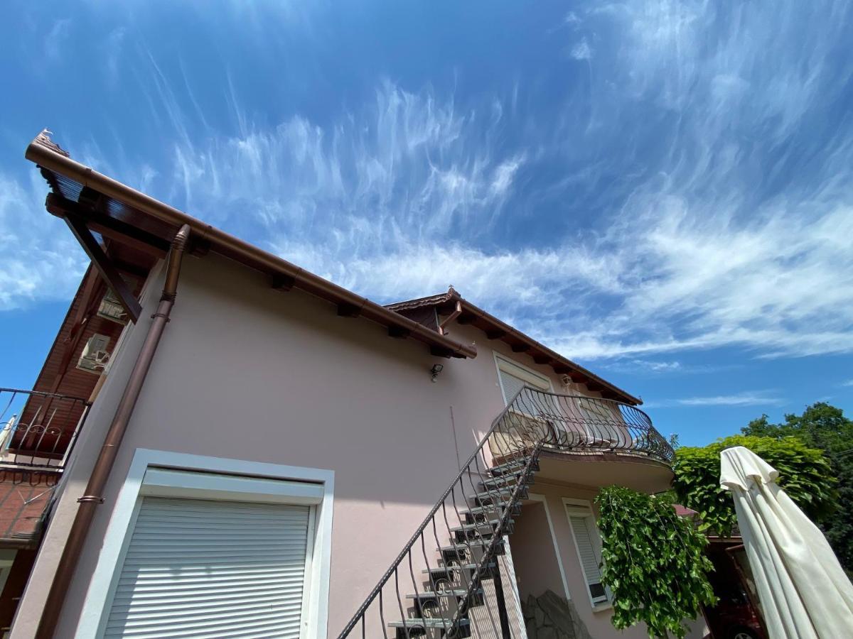 Do-Ti Apartmanhaz Balatonlelle Exterior foto